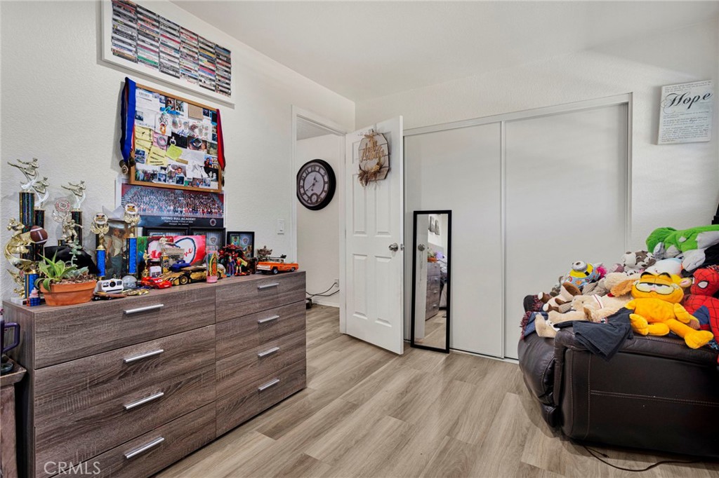 14185 Cuyamaca Road Apple Valley, CA 92307 - Photo 18 of 48