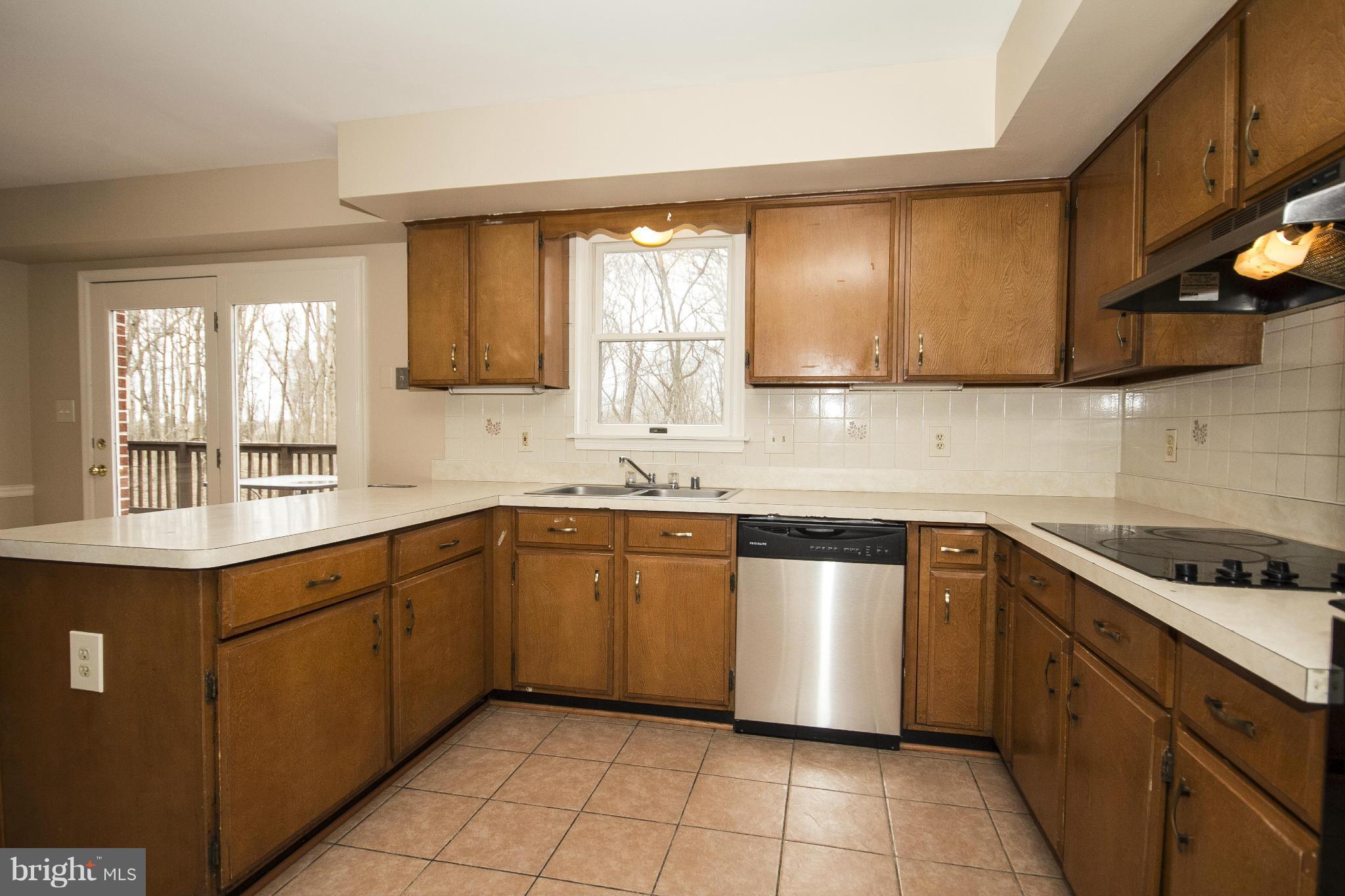 4202 Holbrook Road Randallstown, MD 21133 - Photo 8 of 30 Kitchen