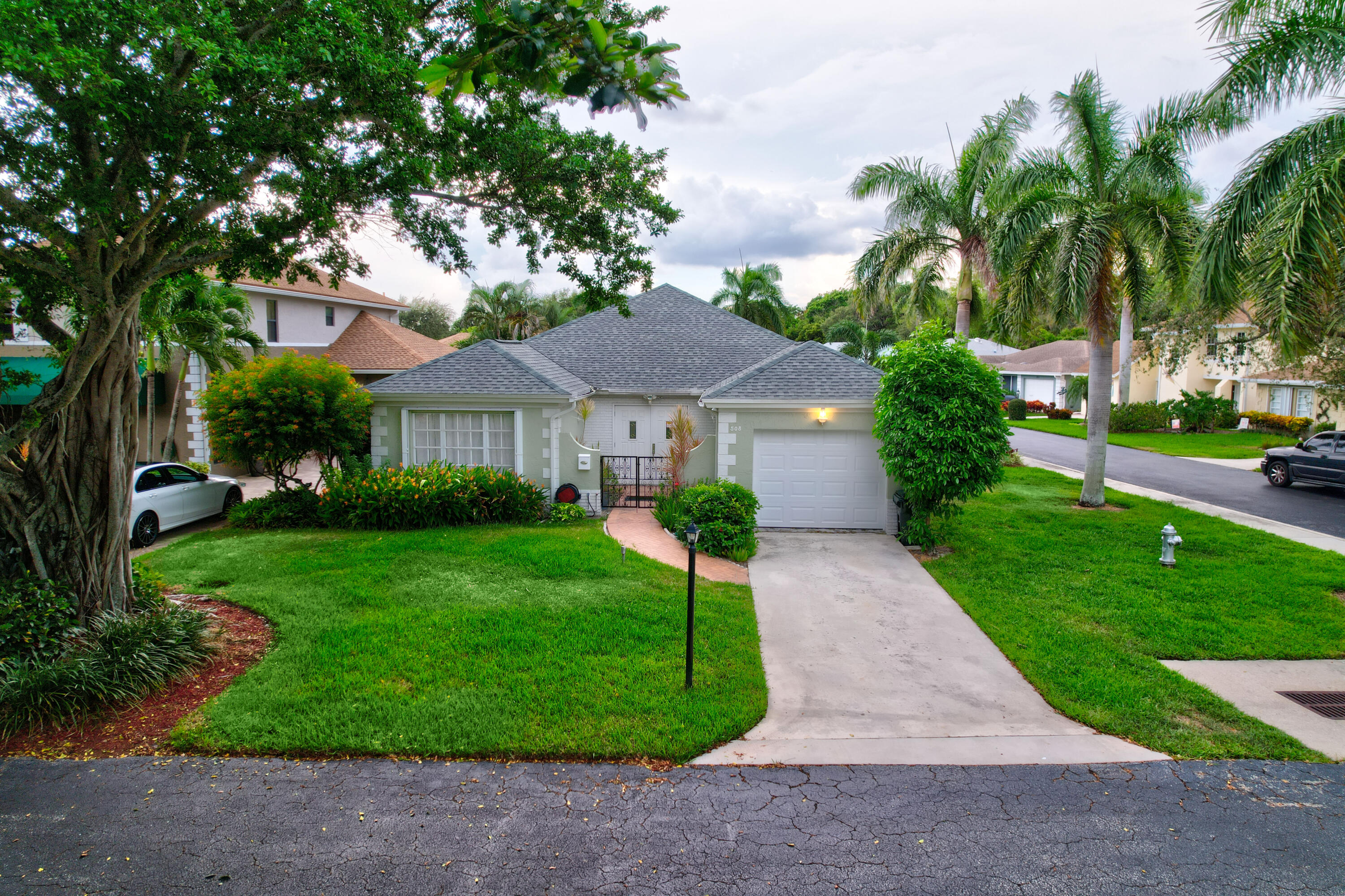 508 Southwest 1st Street Boca Raton, FL 33432 - Photo 1 of 35 FRONT