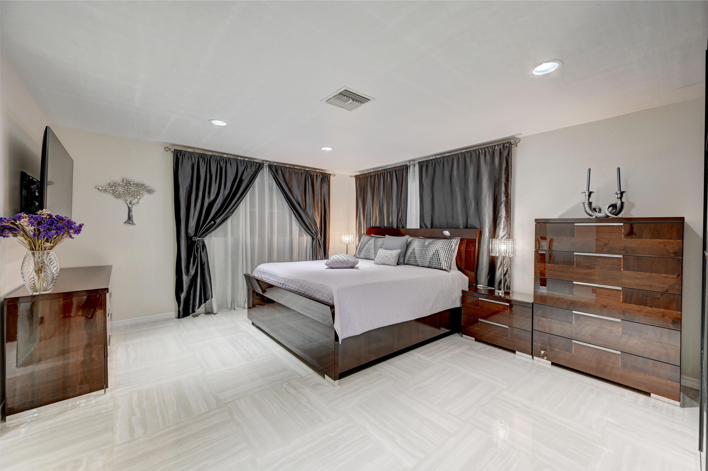 508 Southwest 1st Street Boca Raton, FL 33432 - Photo 11 of 35 MAIN BEDROOM