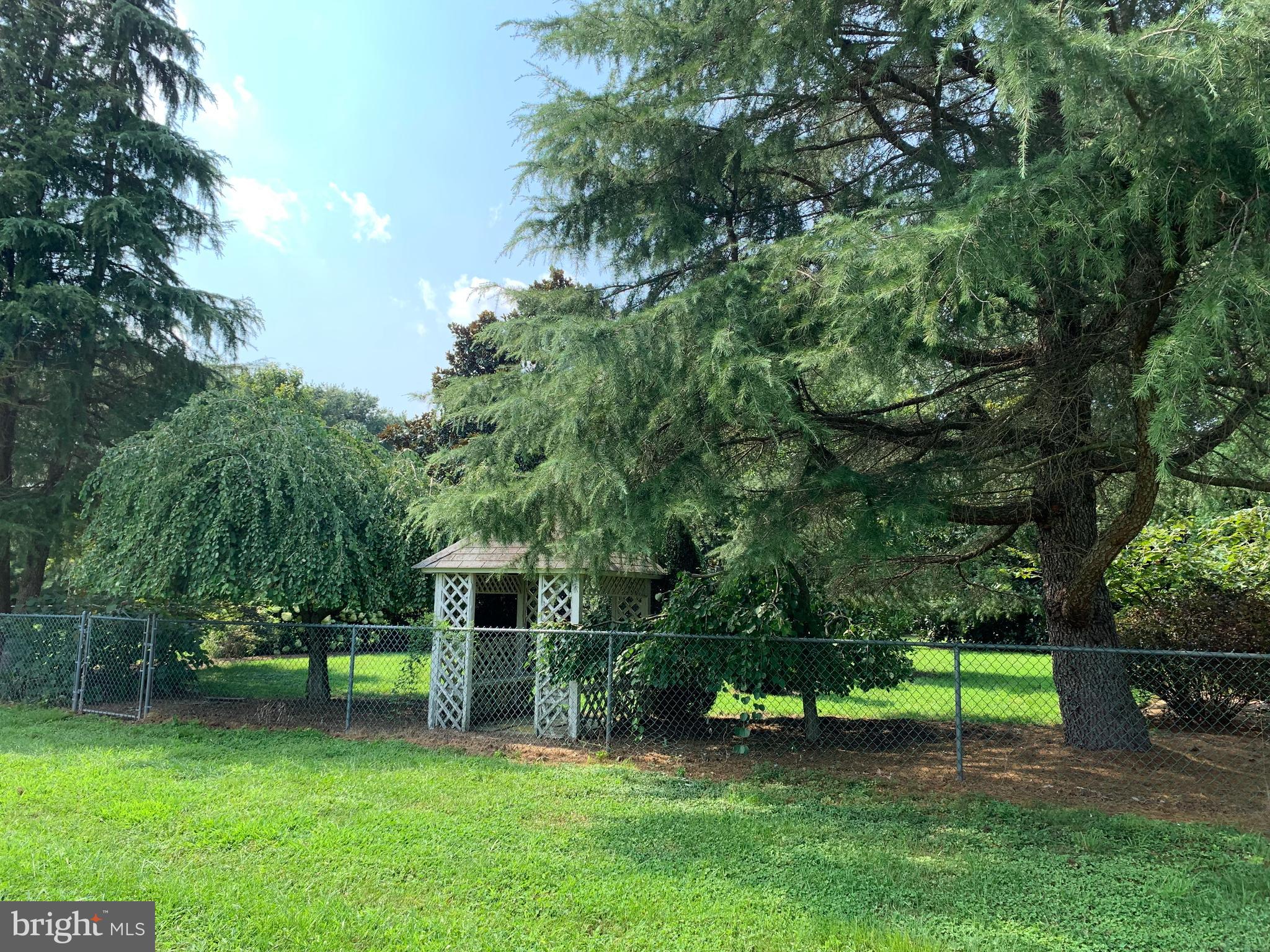 2 Bridge Road Lumberton, NJ 08048 - Photo 12 of 107 Garden Seating Area