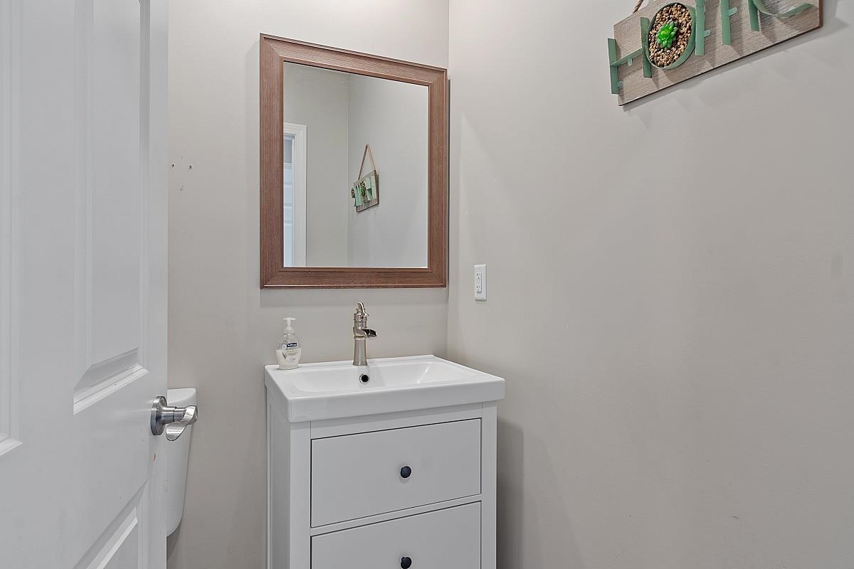 98 Huse Road Manchester, NH 03103 - Photo 11 of 26