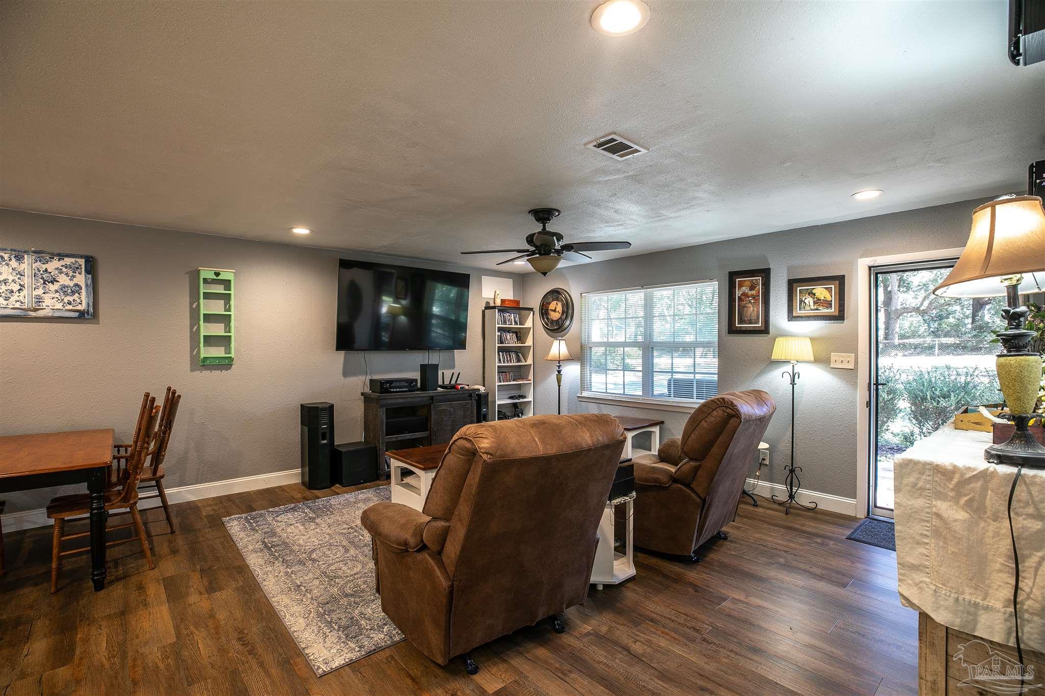 705 Bocage Road Pensacola, FL 32534 - Photo 14 of 36 Gallery Image 14