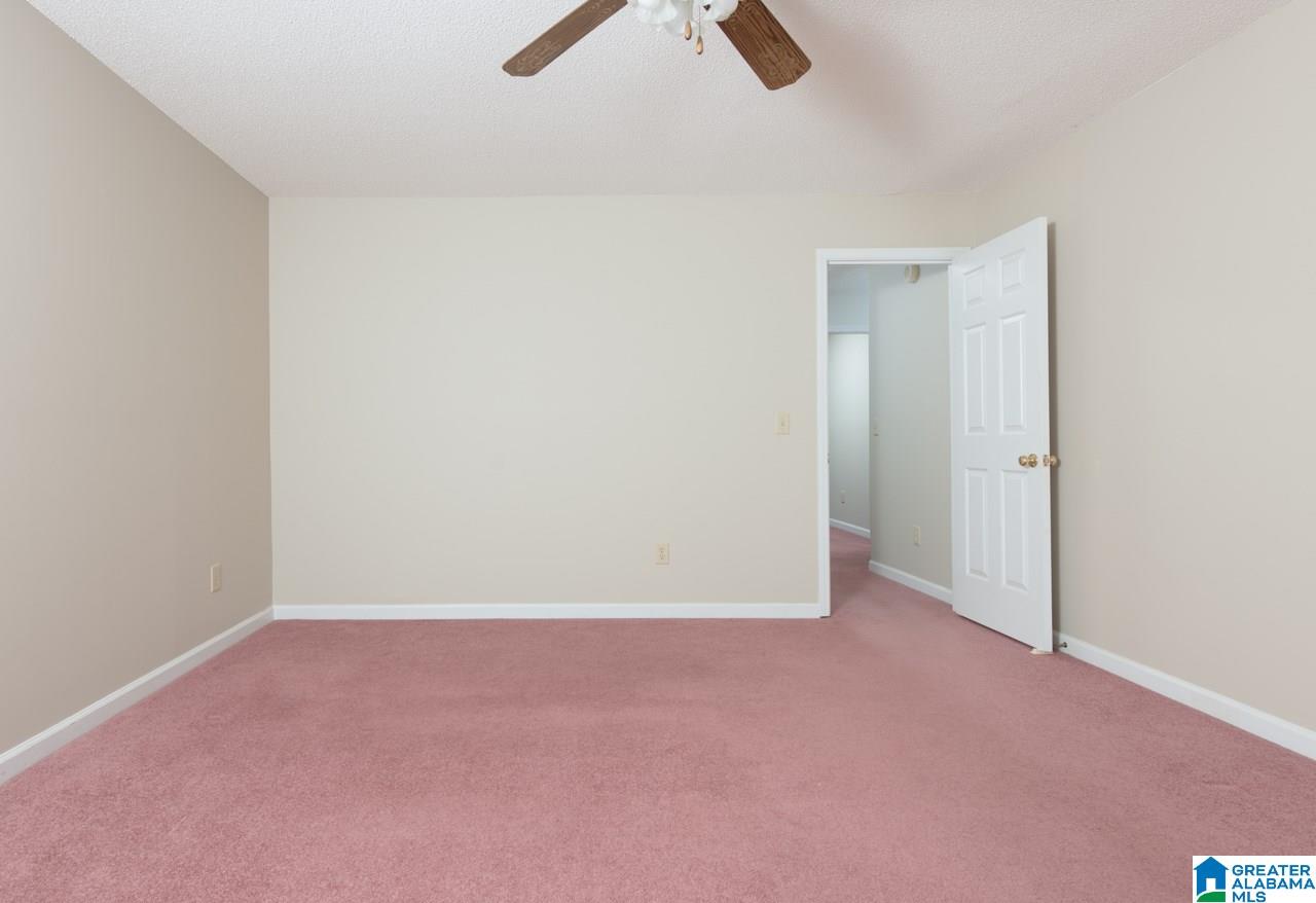 1300 Elm Circle Alabaster, AL 35007 - Photo 16 of 34