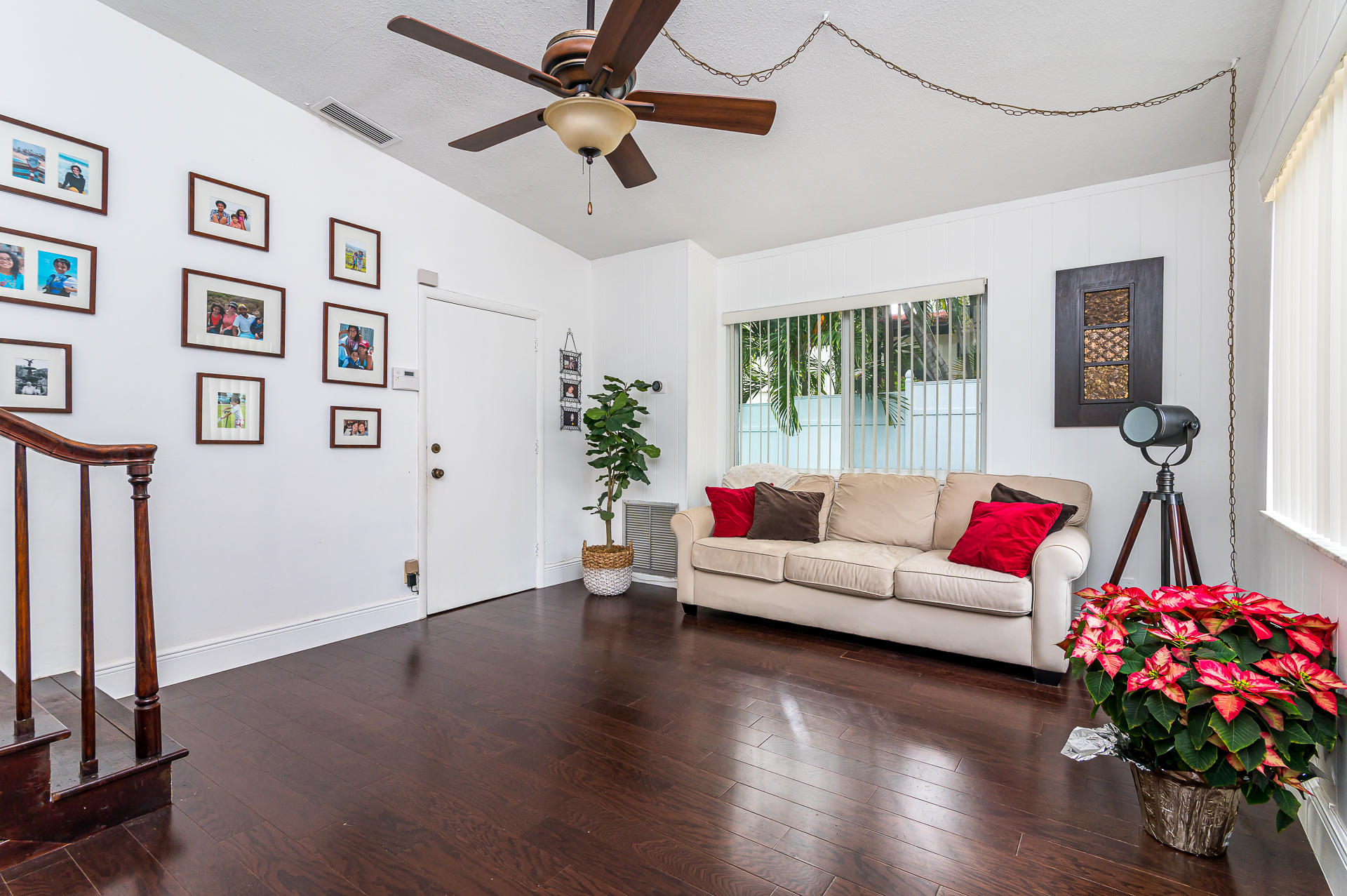 1235 Northeast 4th Court Boca Raton, FL 33432 - Photo 7 of 26 photo-7