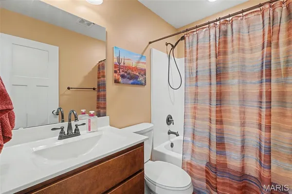 $498,000 | 30931 Bonnie Bell Drive, Warrenton, MO 63383