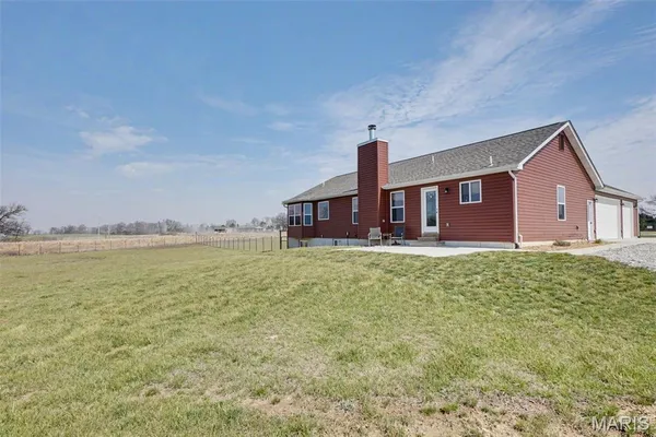 $498,000 | 30931 Bonnie Bell Drive, Warrenton, MO 63383