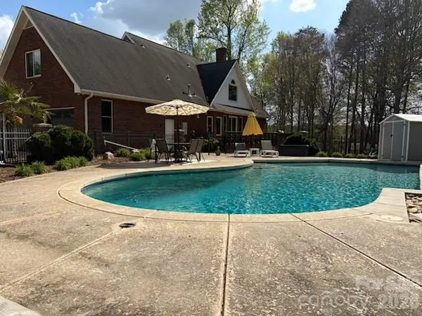 $849,900 | 5911 Mundy Road, Denver, NC 28037