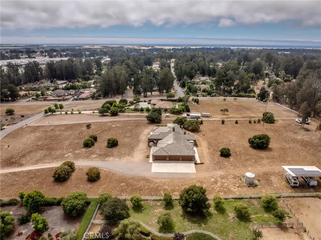 a view of a terrace view
