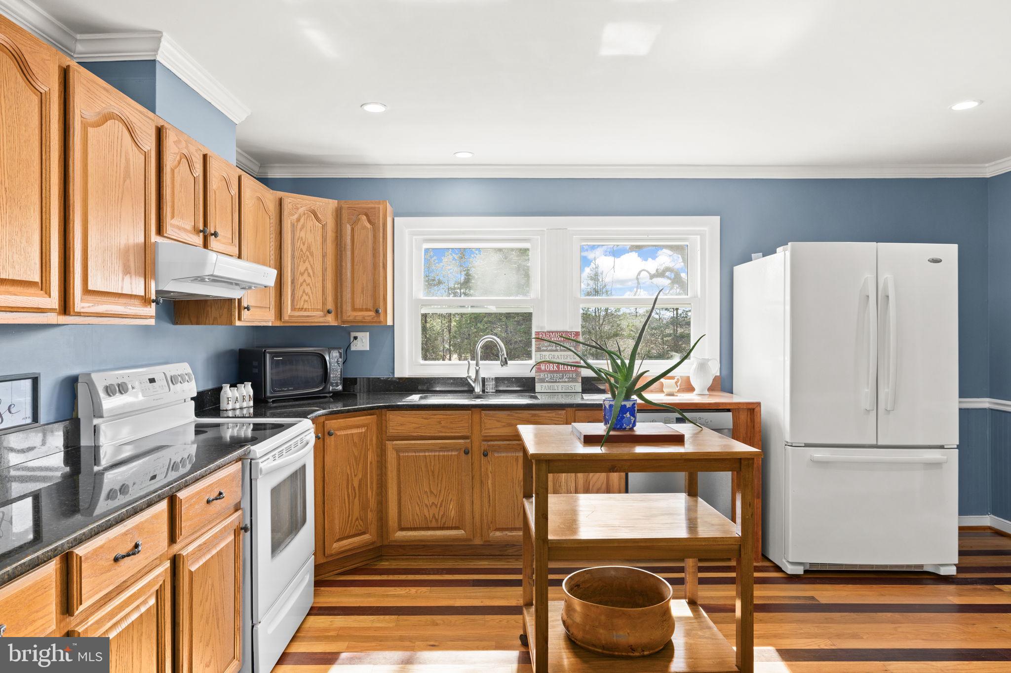 1815 Country Road Beaverdam, VA 23015 - Photo 26 of 98 Sunny corner kitchen with views