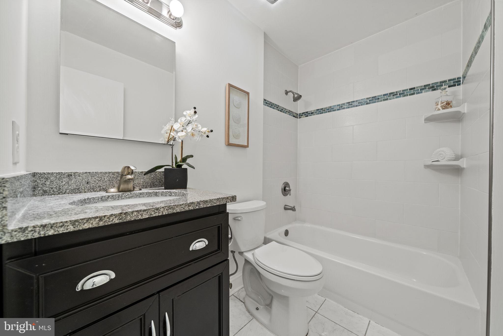 2950 Seminole Road Woodbridge, VA 22192 - Photo 25 of 35 Bathroom