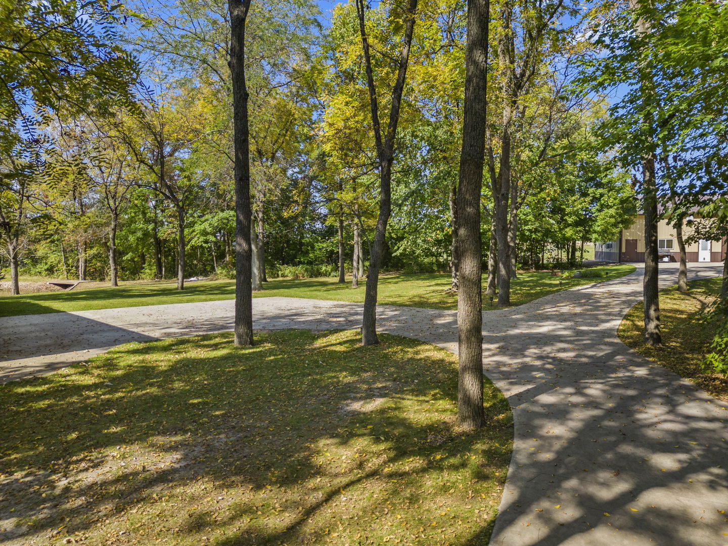 563 North 3859th Road Mendota, IL 61342 - Photo 12 of 68