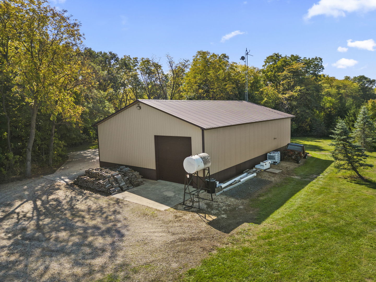 563 North 3859th Road Mendota, IL 61342 - Photo 2 of 68