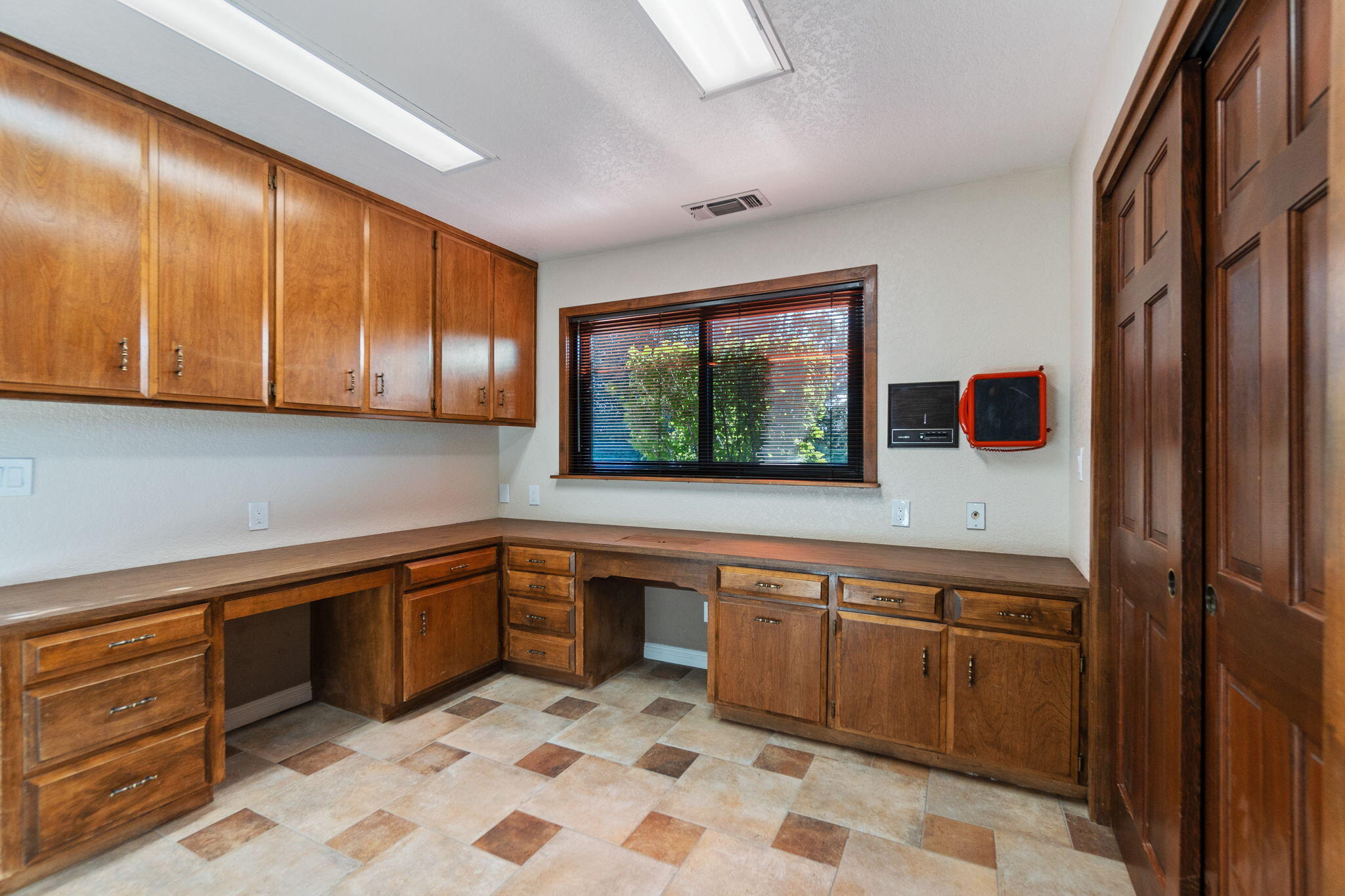 20831 Clough Creek Road Redding, CA 96002 - Photo 56 of 107 Hobby Room or Office