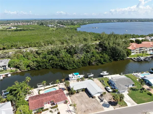 $6,750,000 | 10005 Manatee Avenue West, Bradenton, FL 34209