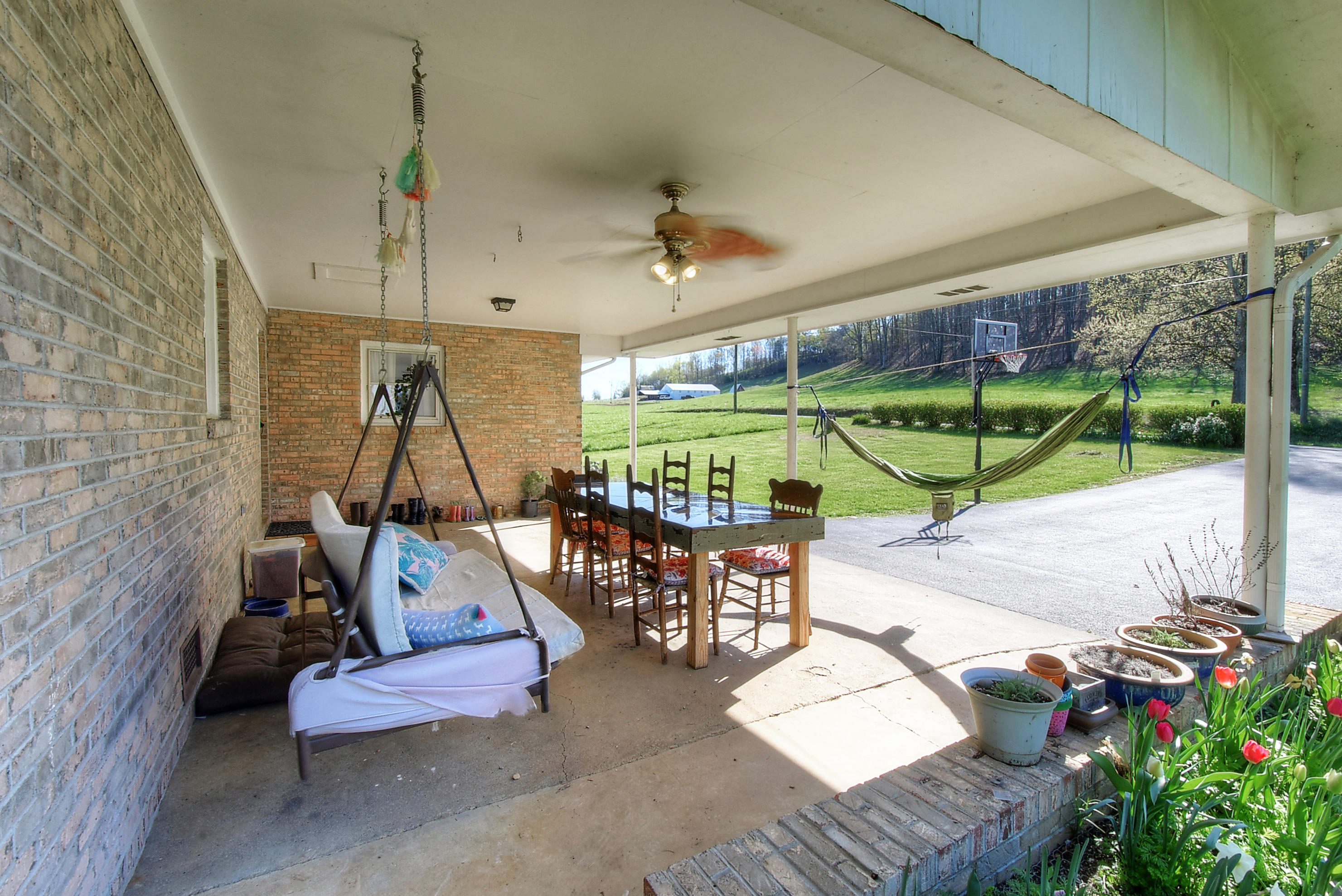 364 Wahoo Valley Road Kingsport, TN 37663 - Photo 5 of 29 DSC_0195_6_8