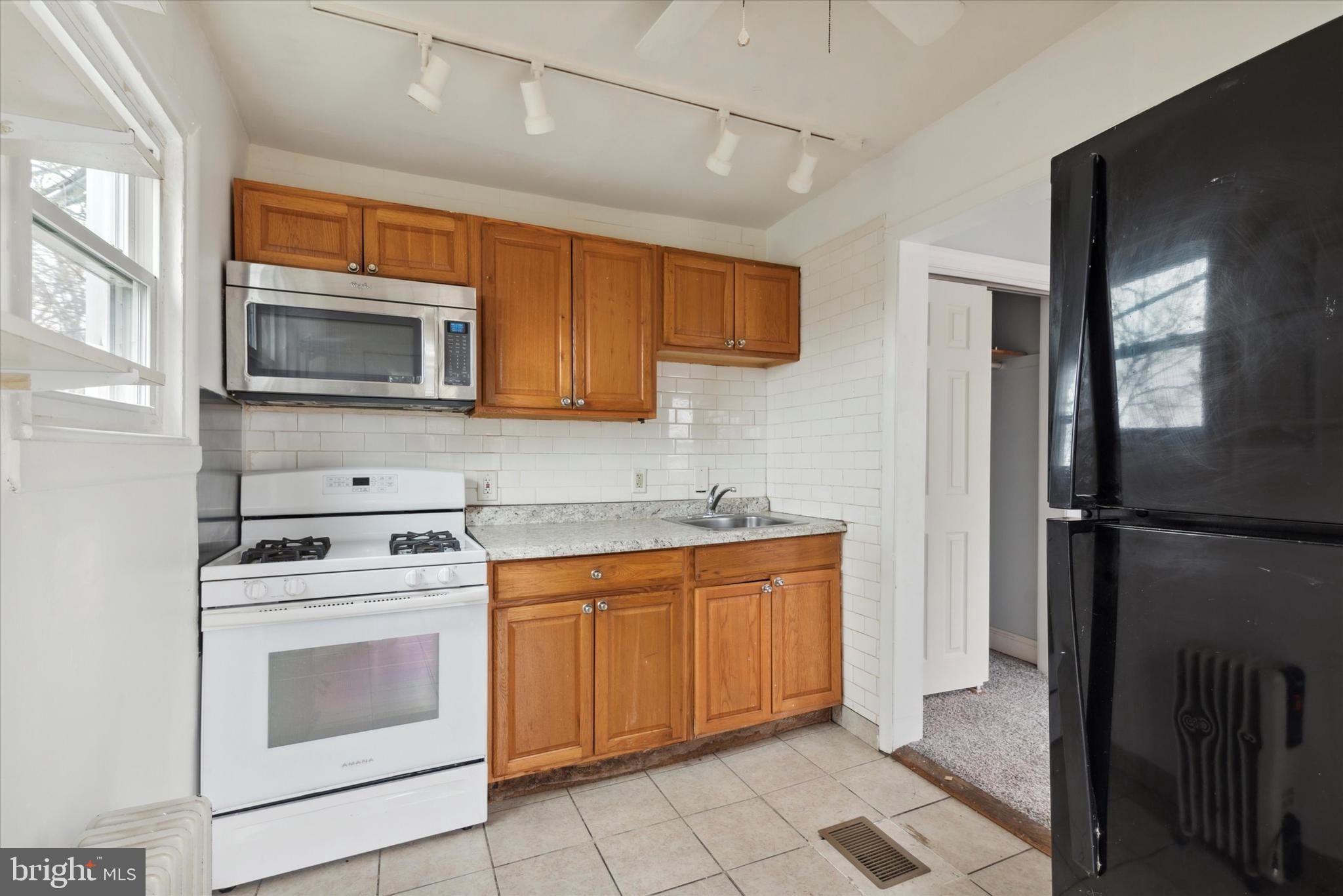 20 Darby Road Havertown, PA 19083 - Photo 8 of 15 Gallery Image 8