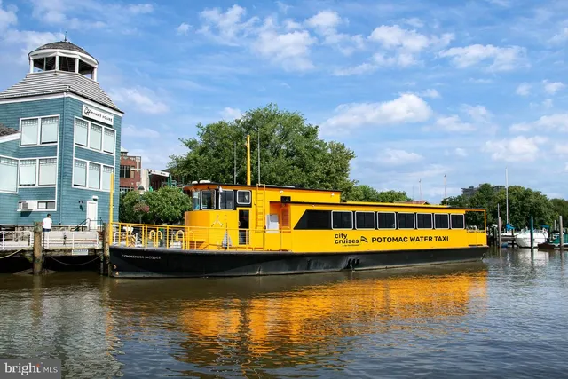 $450,000 | 309 Holland Lane, Unit 330, Alexandria, VA 22314