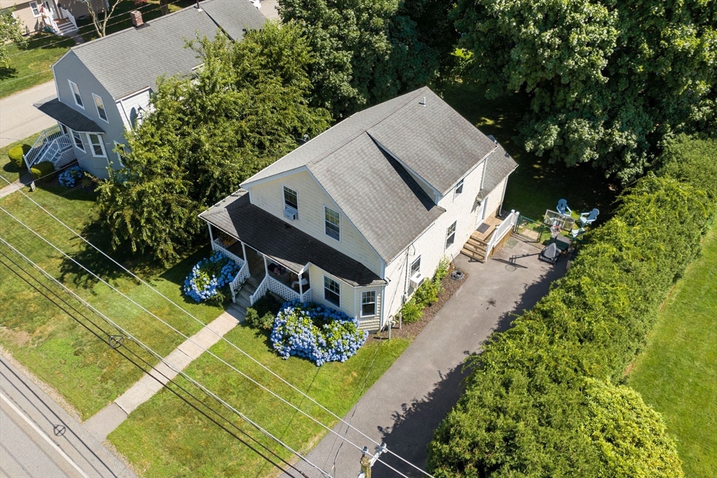 109 Read Street Somerset, MA 02726 - Photo 5 of 42 a view of a house with a yard