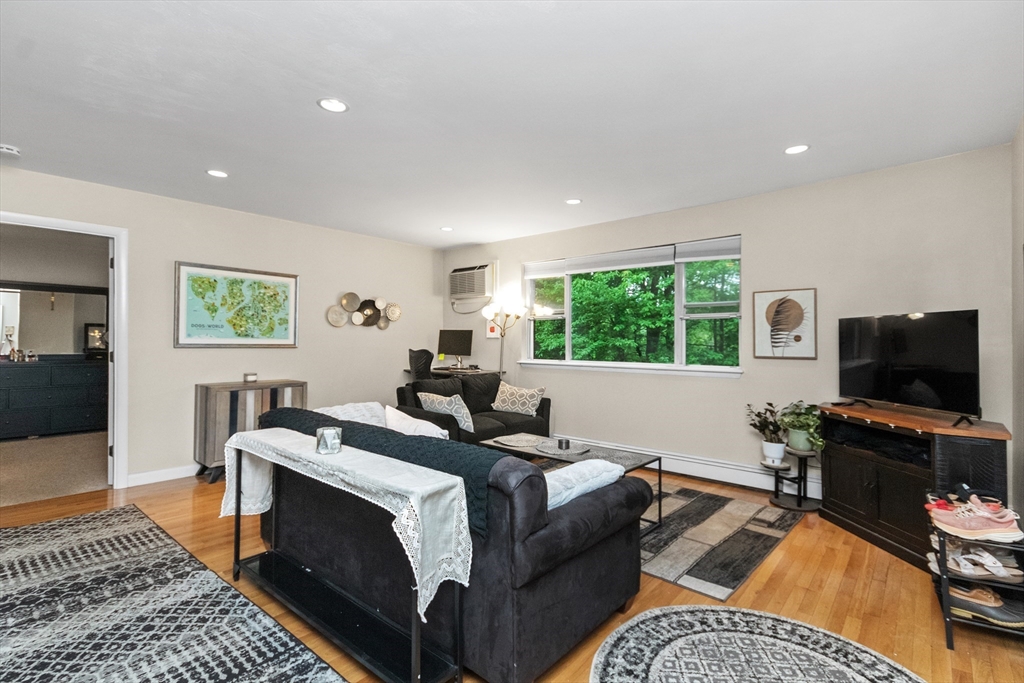 54 Jacqueline Road, Unit 7 Waltham, MA 02452 - Photo 6 of 35 Gallery Image 6