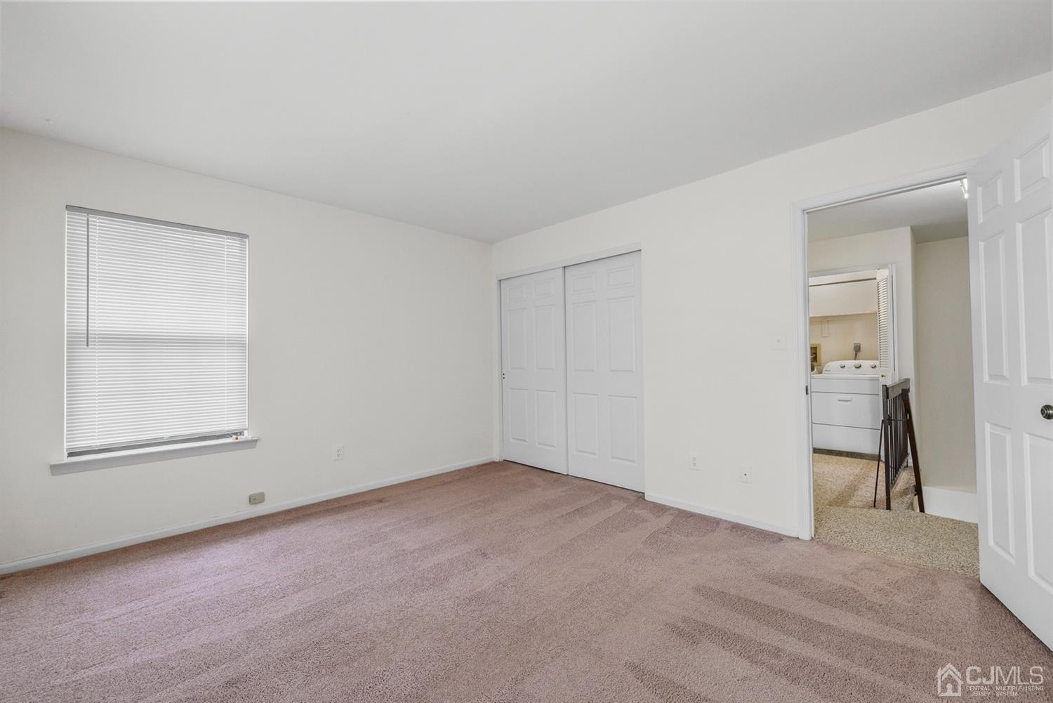 3708 Cricket Circle Edison, NJ 08820 - Photo 30 of 40 an empty room with windows and closet