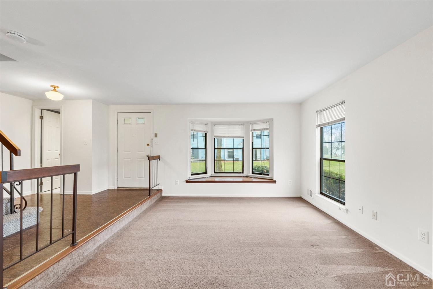 3708 Cricket Circle Edison, NJ 08820 - Photo 5 of 40 a view of an empty room with a window