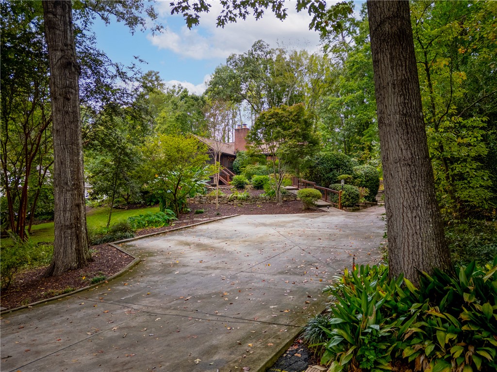 121 Poole Lane Clemson, SC 29631 - Photo 30 of 35