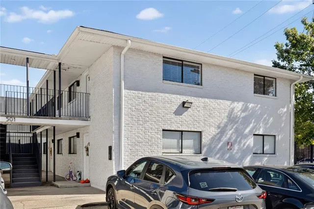 $1,350 | 501 Peniston Street, Unit 5, New Orleans, LA 70115
