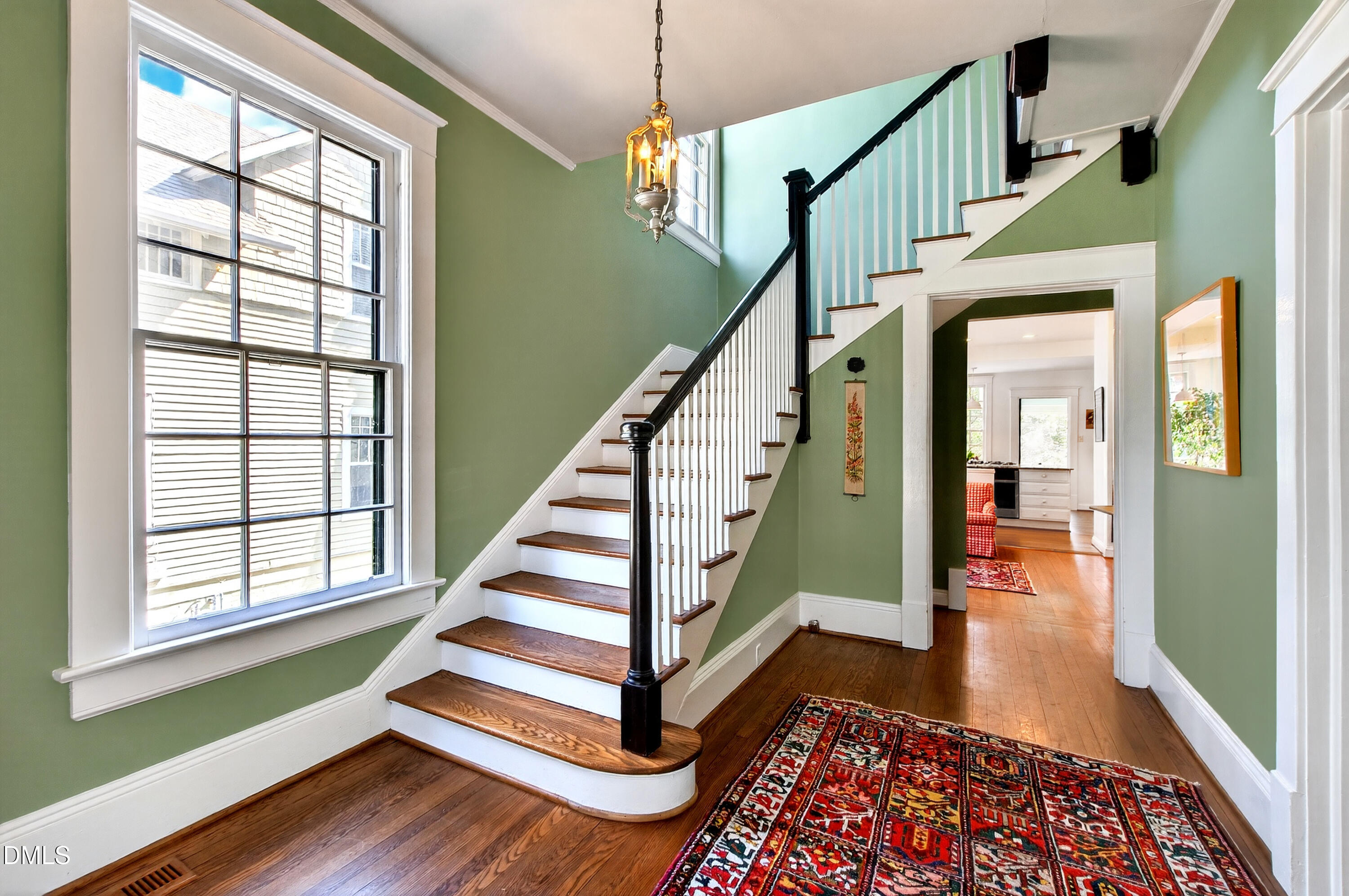 120 Forest Road Raleigh, NC 27605 - Photo 7 of 38 entry w staircase