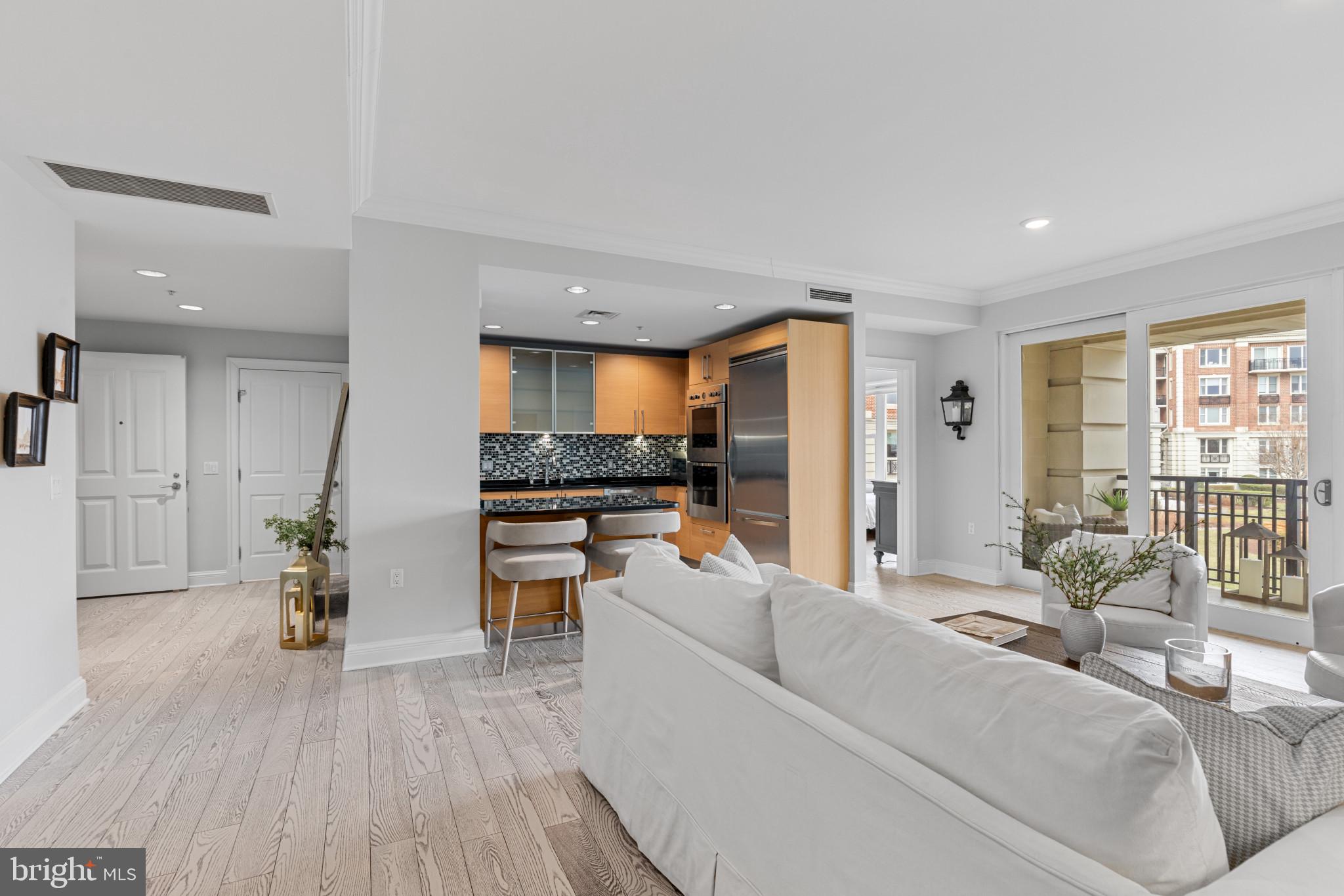 801 Key Highway, Unit 253 Baltimore, MD 21230 - Photo 9 of 38