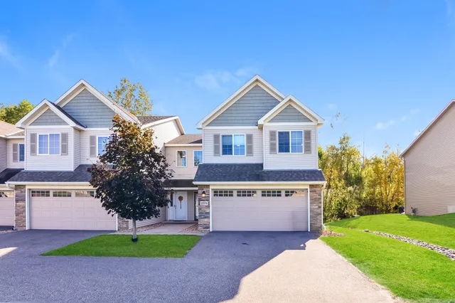 $345,000 | 2574 County Rd H2, Mounds View, MN 55112