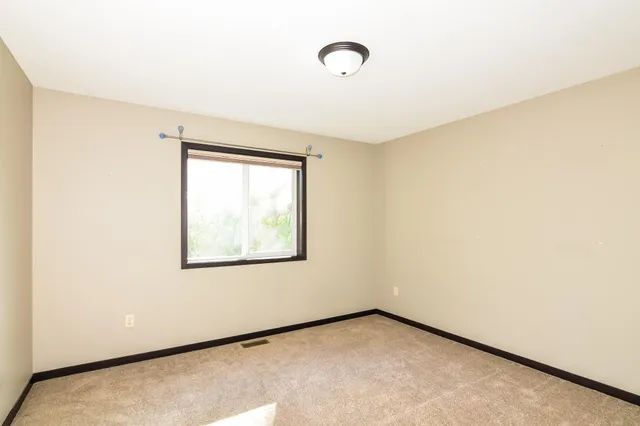 $335,000 | 2574 County Rd H2, Mounds View, MN 55112