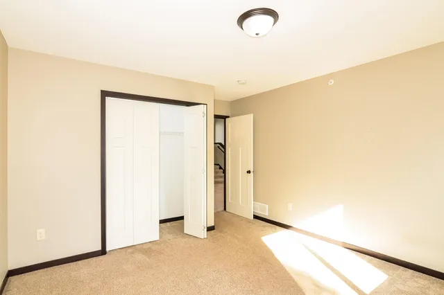 $335,000 | 2574 County Rd H2, Mounds View, MN 55112