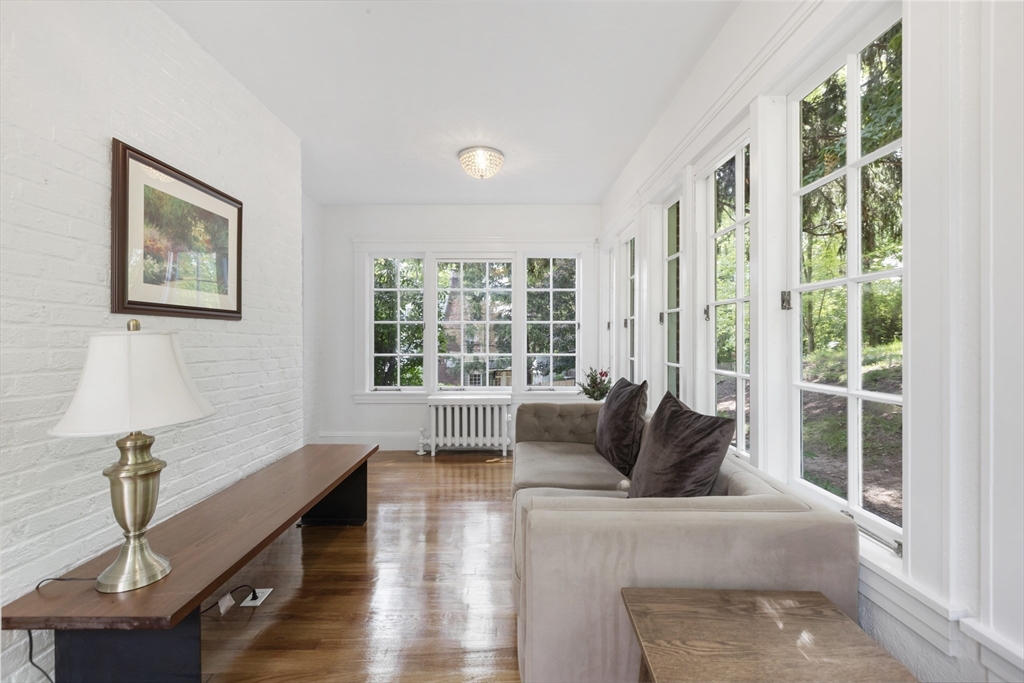 5 Moss Hill Road Boston, MA 02130 - Photo 4 of 40 Gallery Image 4