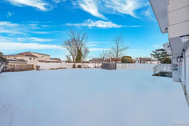 $769,000 | 59 Ford Drive West, Massapequa, NY 11758