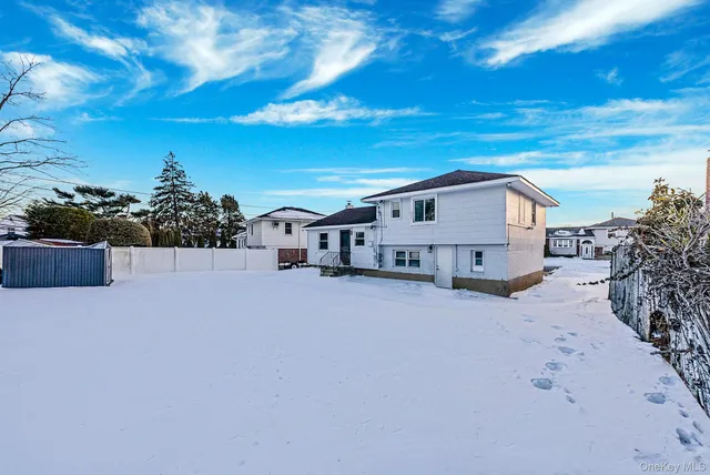 $769,000 | 59 Ford Drive West, Massapequa, NY 11758