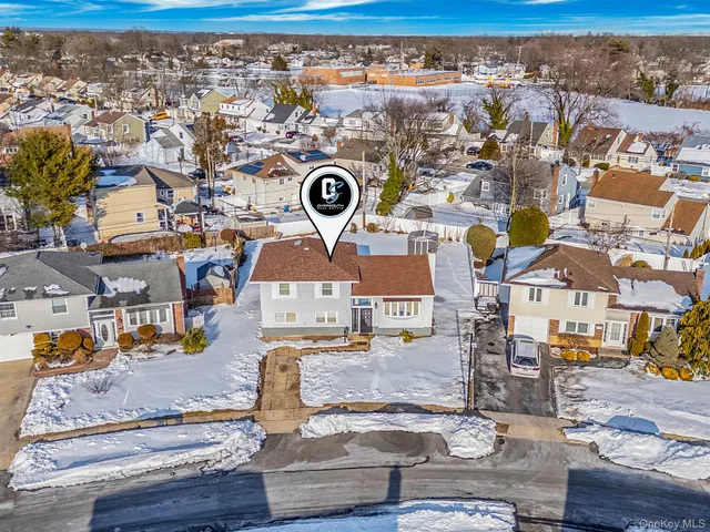 $769,000 | 59 Ford Drive West, Massapequa, NY 11758