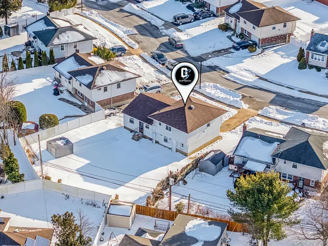 $769,000 | 59 Ford Drive West, Massapequa, NY 11758