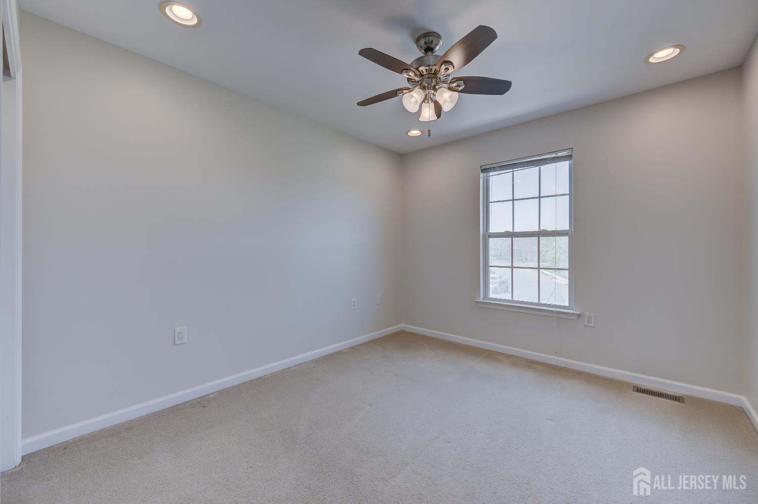 32 Carnation Road Monroe Township, NJ 08831 - Photo 21 of 42