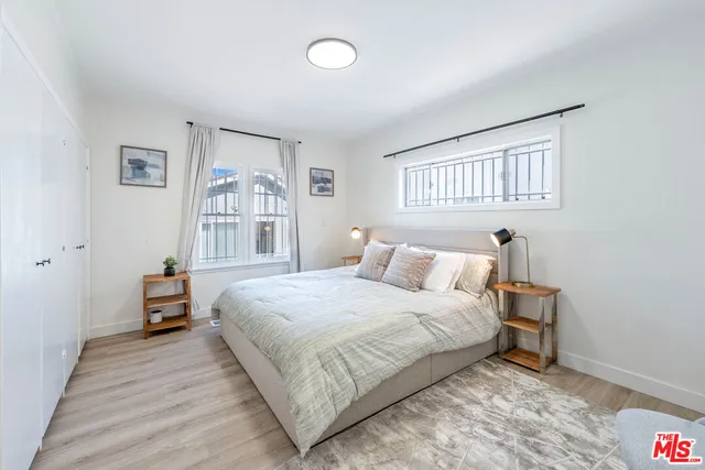 $2,595,000 | 140 North Carson Road, Beverly Hills, CA 90211