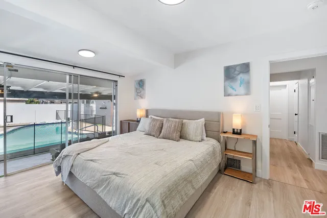 $2,595,000 | 140 North Carson Road, Beverly Hills, CA 90211