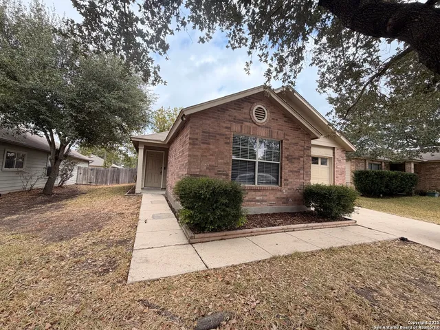 $1,595 | 112 Brahma Way, Cibolo, TX 78108