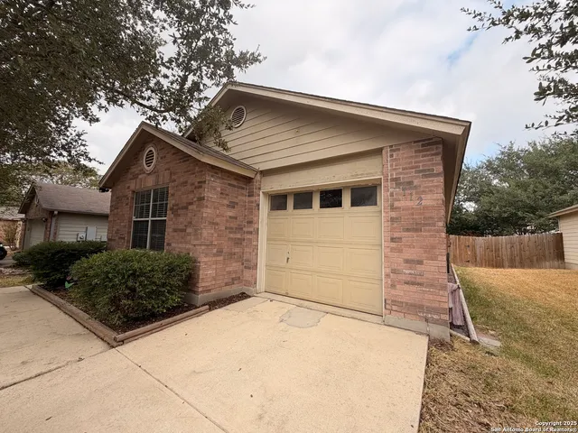$1,595 | 112 Brahma Way, Cibolo, TX 78108