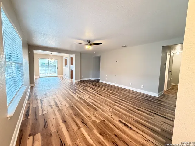 $1,595 | 112 Brahma Way, Cibolo, TX 78108