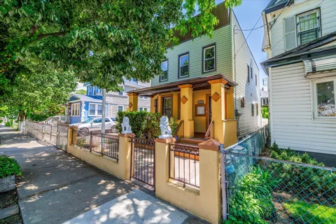 $879,000 | 146-14 Shore Avenue | Jamaica