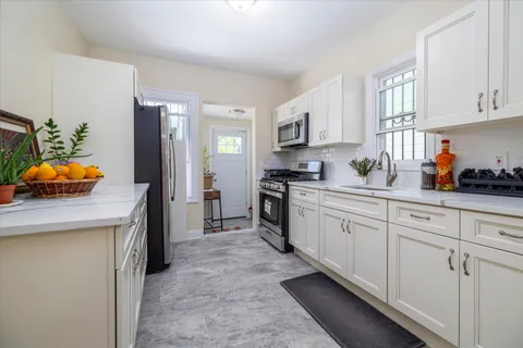 $879,000 | 146-14 Shore Avenue | Jamaica