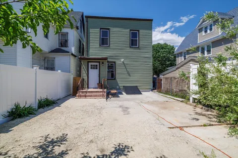 $879,000 | 146-14 Shore Avenue | Jamaica