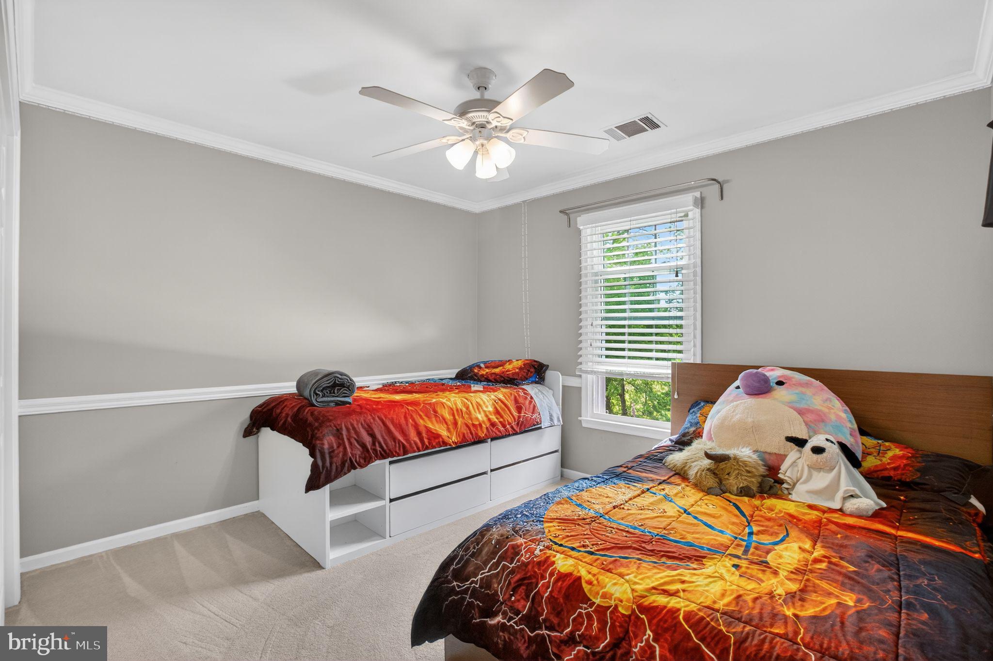 8084 Station Road Manassas, VA 20111 - Photo 28 of 55 1 of FOUR upper level bedrooms, with ceiling fan
