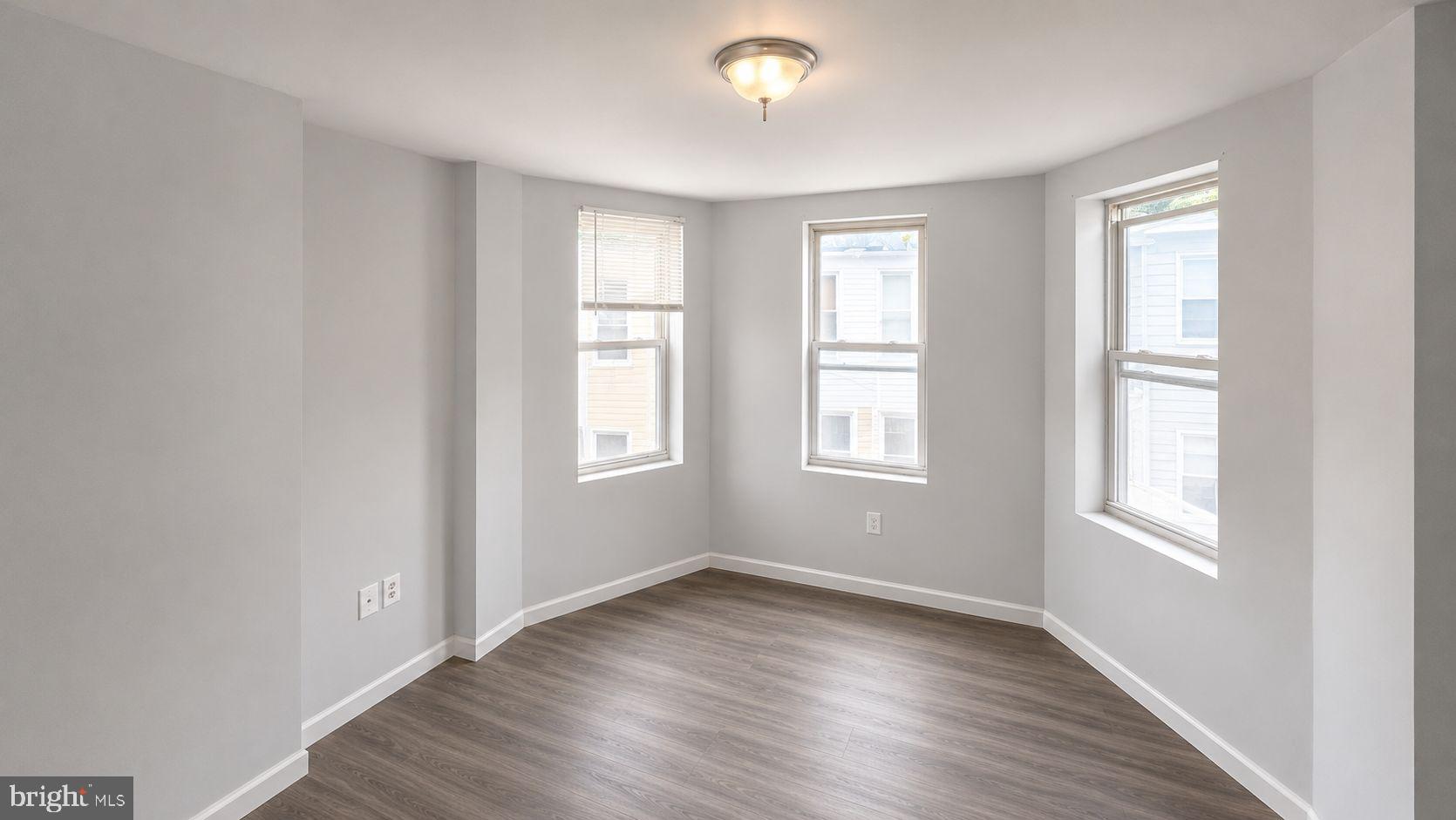 1651 Normal Avenue Baltimore, MD 21213 - Photo 4 of 6 Ai