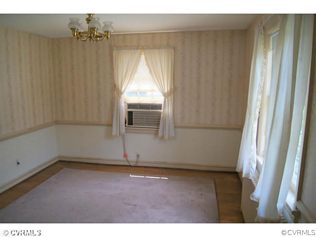 2125 Lennox Road Henrico, VA 23228 - Photo 7 of 18 Dining Room